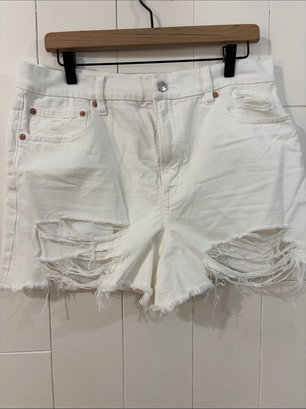American Eagle Outfitters White Distressed Denim Cutoff Shorts